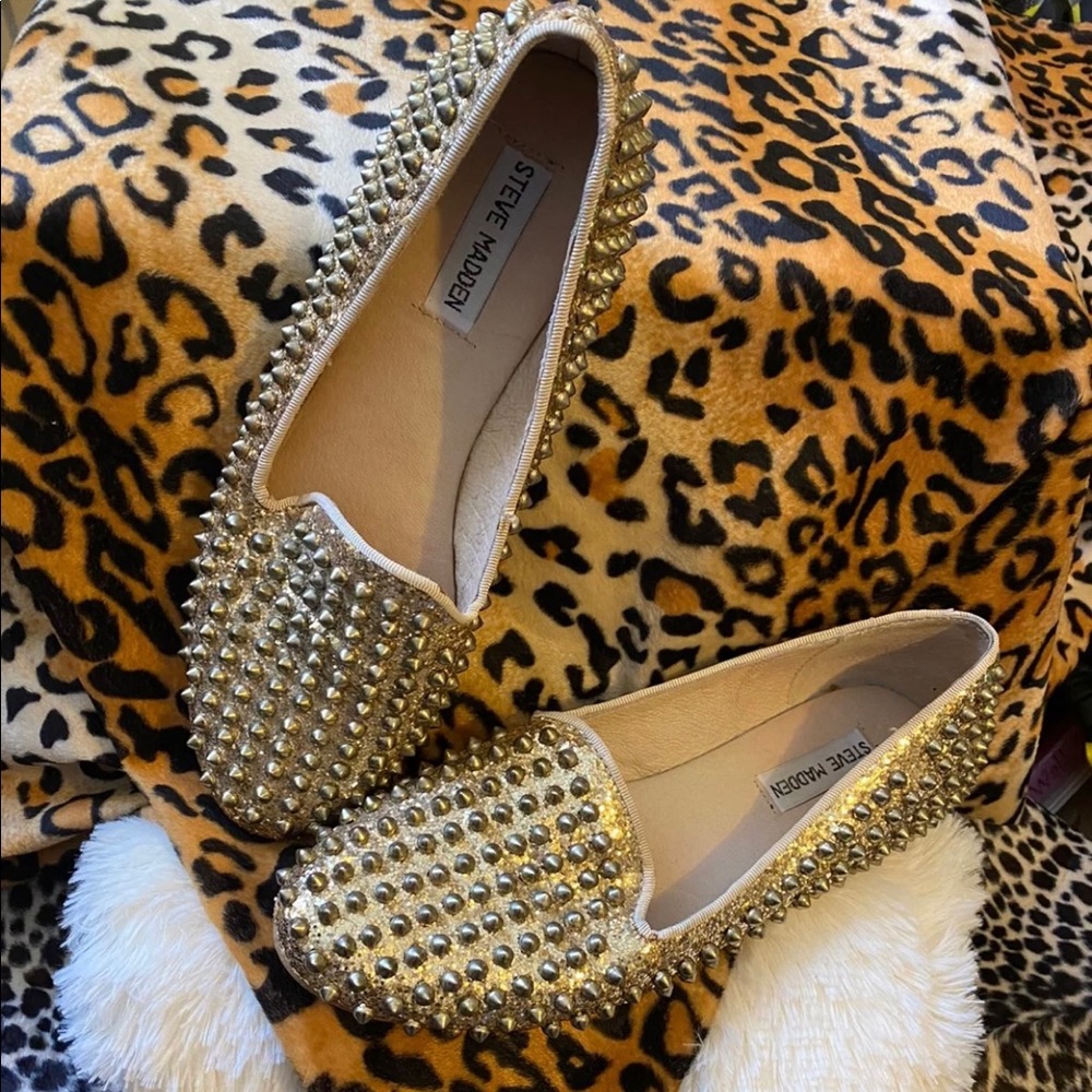 Steve Madden Studdly flats
